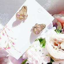 Load image into Gallery viewer, Butterfly Twinkle Earring
