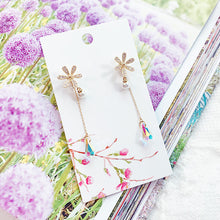 Load image into Gallery viewer, Floral Drips Earring
