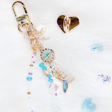 Load image into Gallery viewer, Winter Love Phone/Bag Charm
