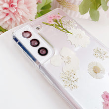 Load image into Gallery viewer, Dainty Floral Phone Cover
